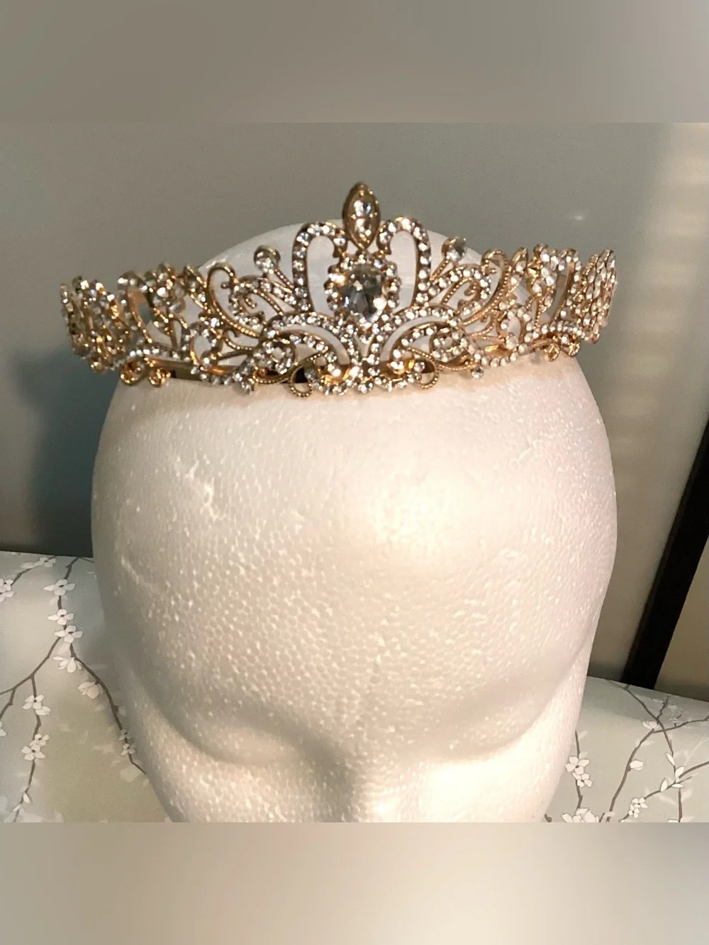 NEW Sparkling Princess tiara with rhinestones.